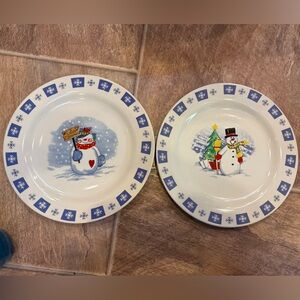 Vintage Christmas Festive Frosty Snowman Stoneware 10’ Dinner Plates Blue set 2